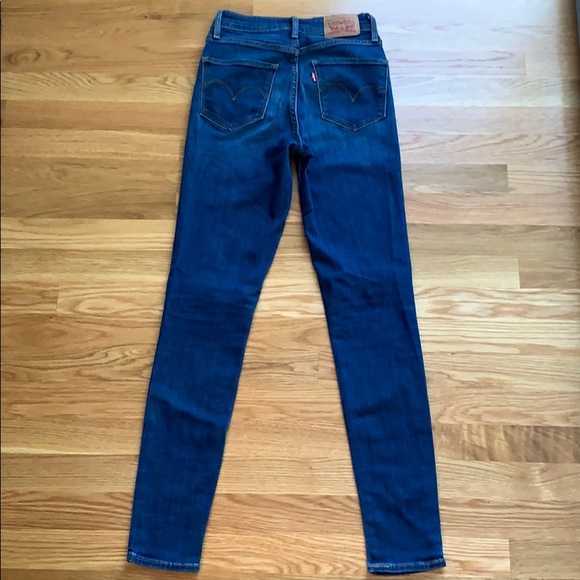 Levi’s High Rise Skinny Jeans - Picture 2 of 3